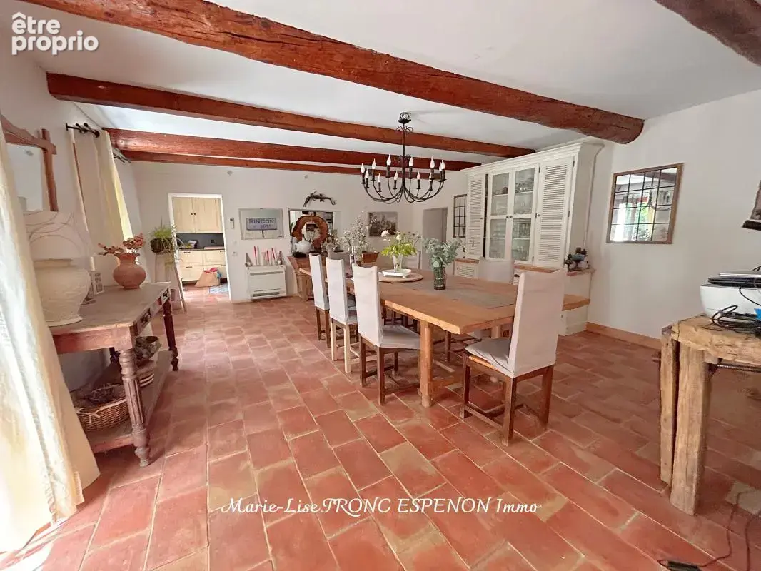 Maison 10 pièces 243 m² à vendre à Carpentras (84200) - photo 16