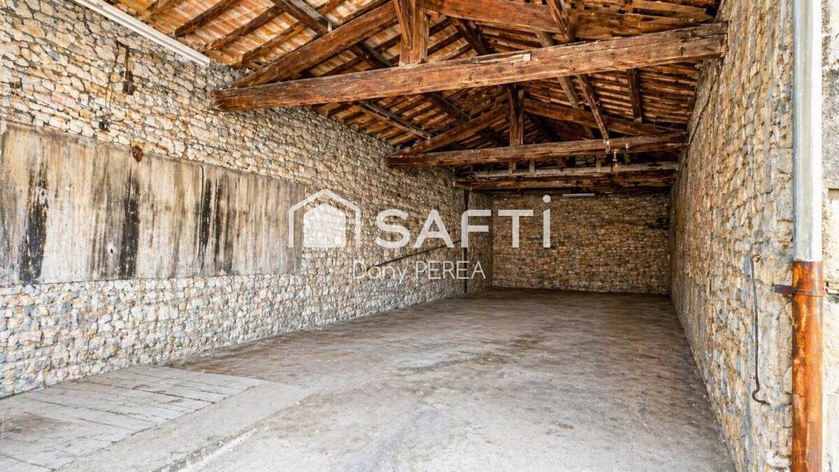 Photo 1 - Appartement à SAINT-LAURENT-D'AIGOUZE