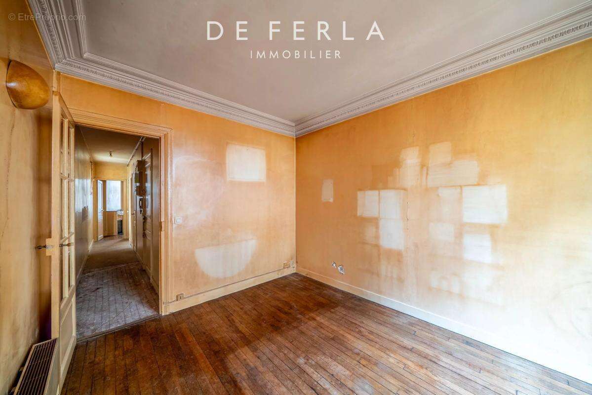 Appartement à PARIS-15E