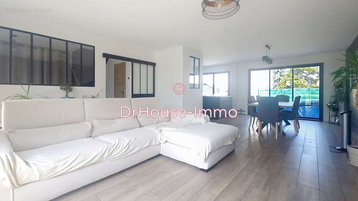 Maison 160 m² à Mauchamps  - photo 4