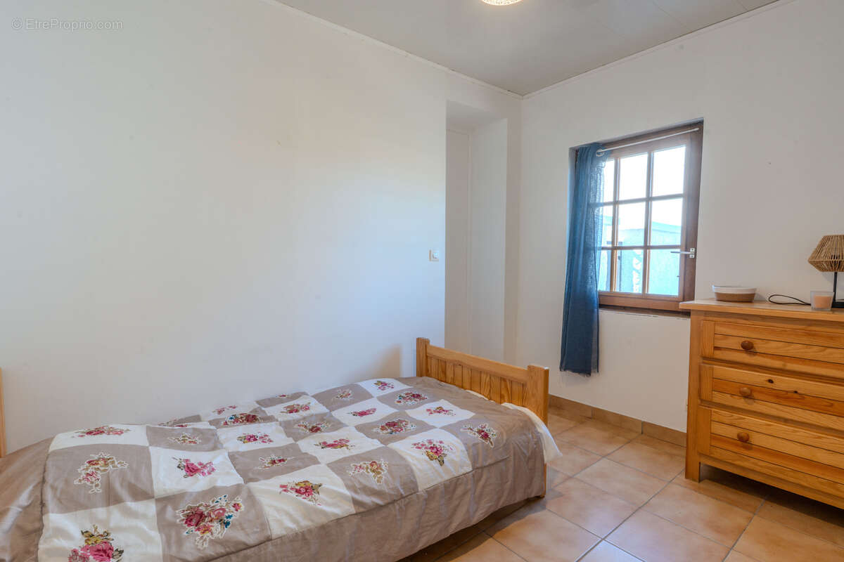 Propriété 5ha   4 maisons   piscine   tennis   idéal gîtes - photo 20