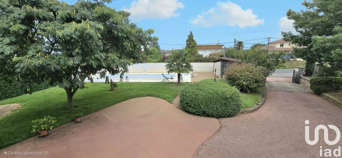 Photo 1 - Maison à ARNAS