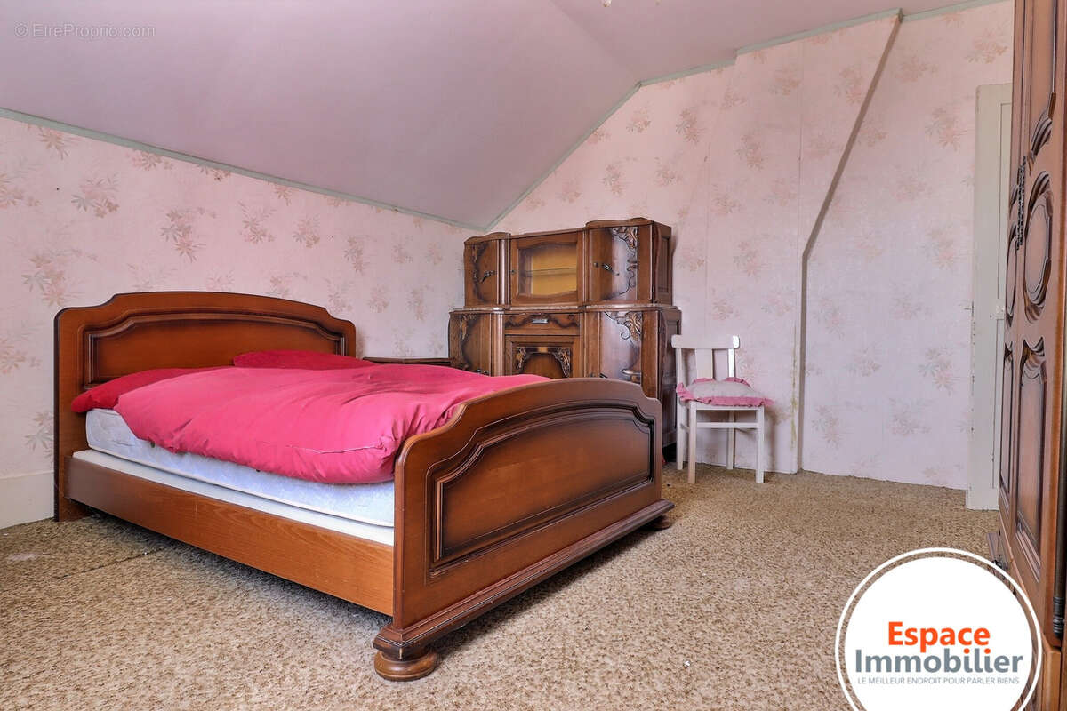 Élégante maison de cheminot avec grand jardin & dépendances   75 m2 Somain - photo 9