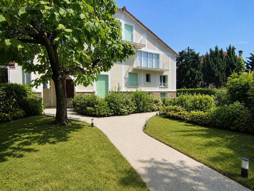 Appartement à MAISONS-ALFORT