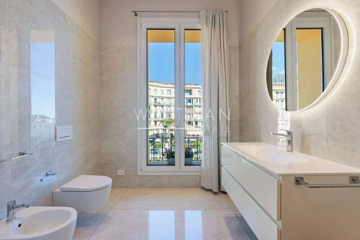 Appartement à MENTON