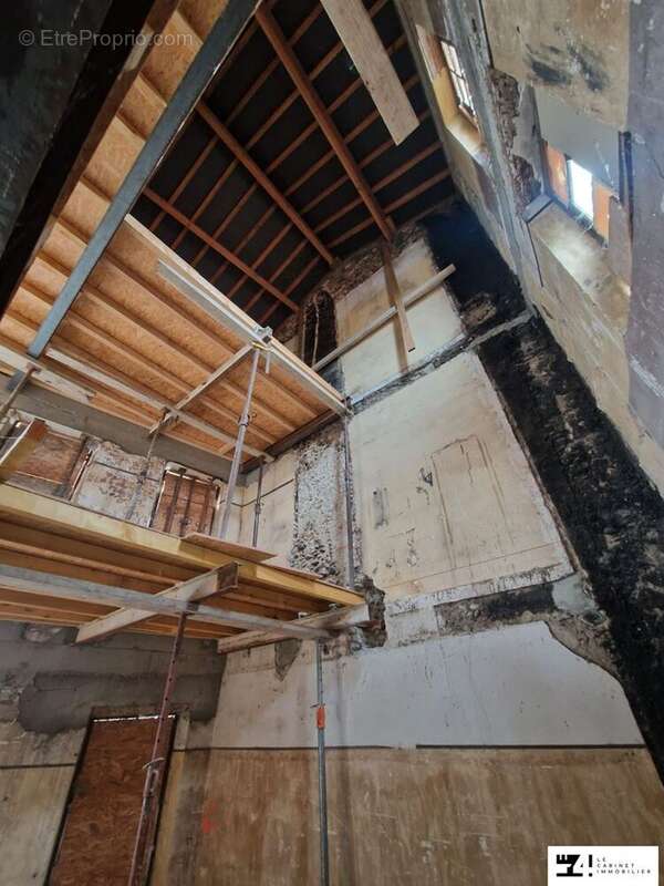 Appartement à CAZERES