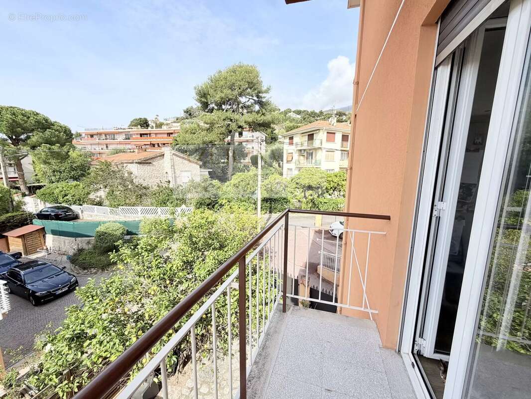 Appartement à ROQUEBRUNE-CAP-MARTIN