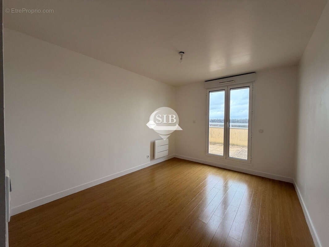 Appartement à EPINAY-SUR-ORGE