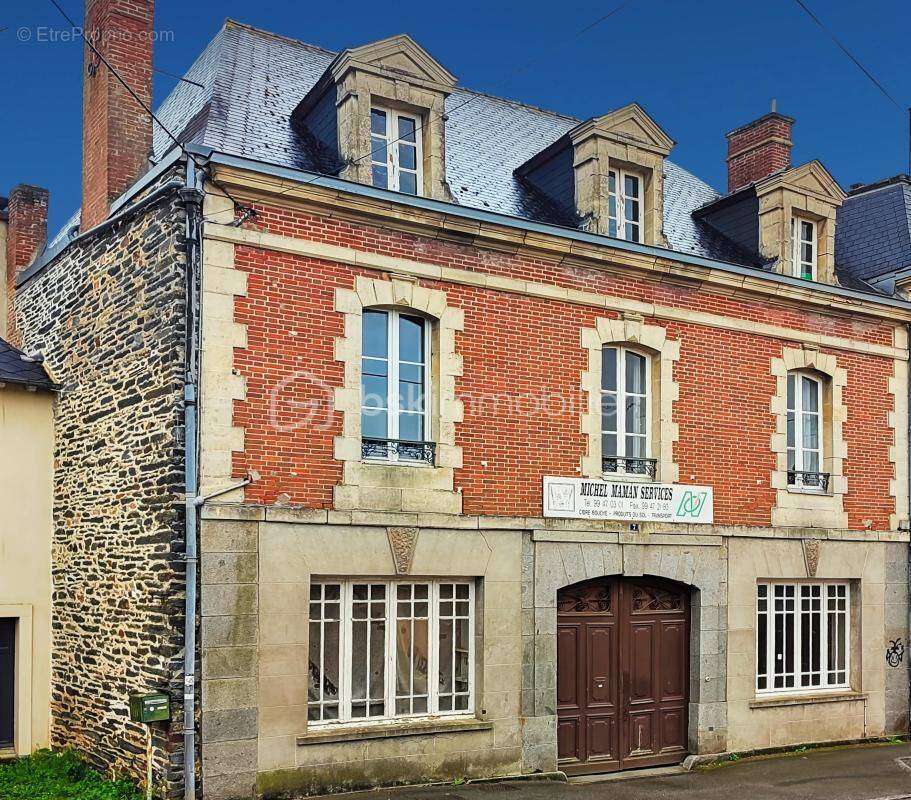 Maison à JANZE