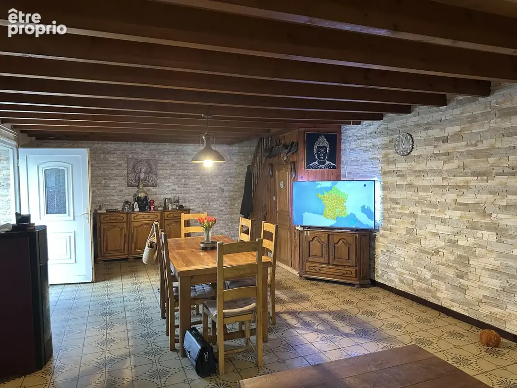 Au centre du village d'Escout - photo 4