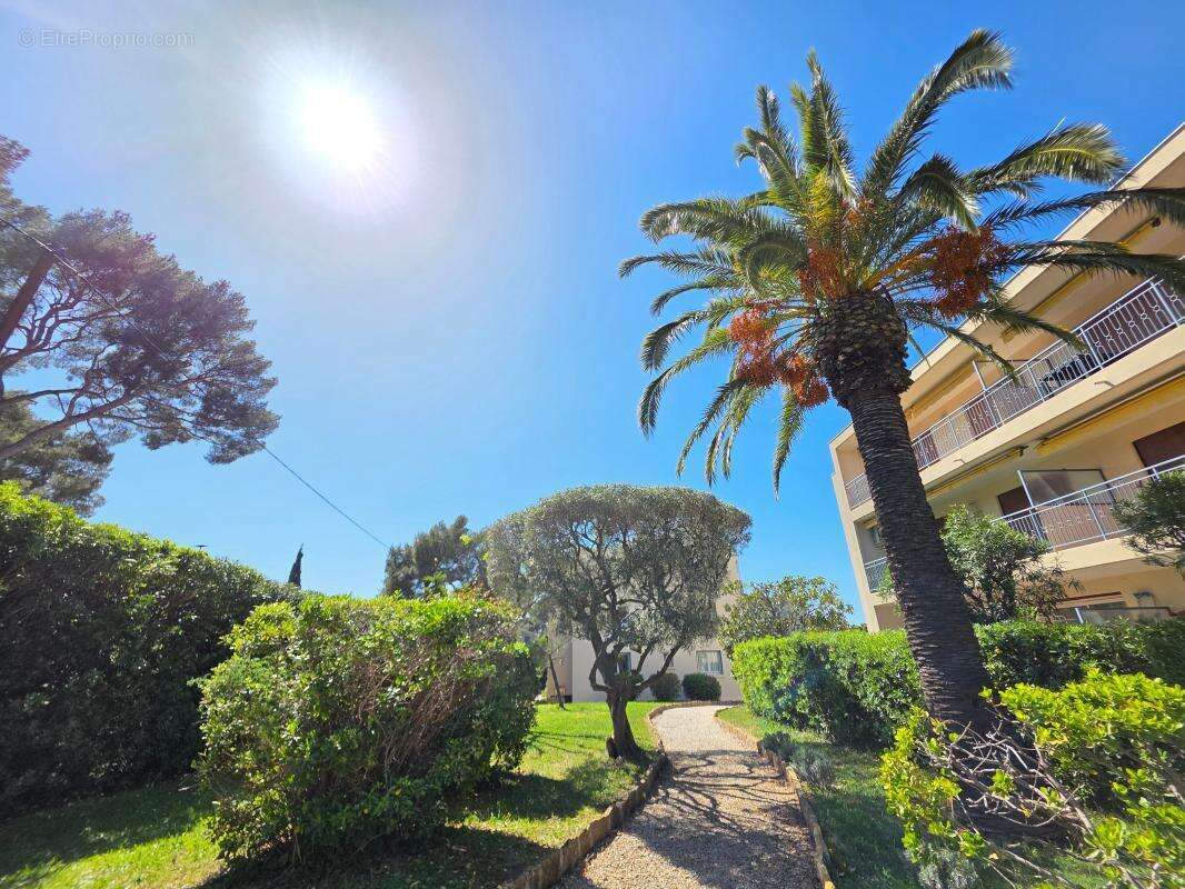 Appartement à SANARY-SUR-MER