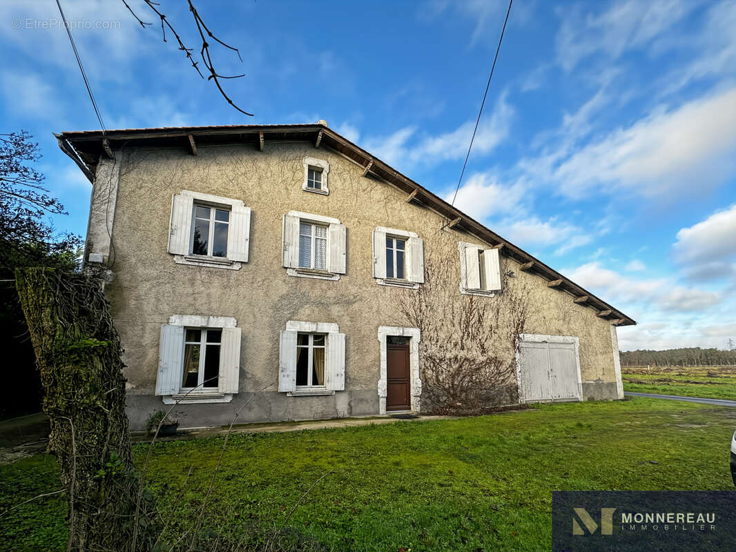 Maison à SAINT-BONNET