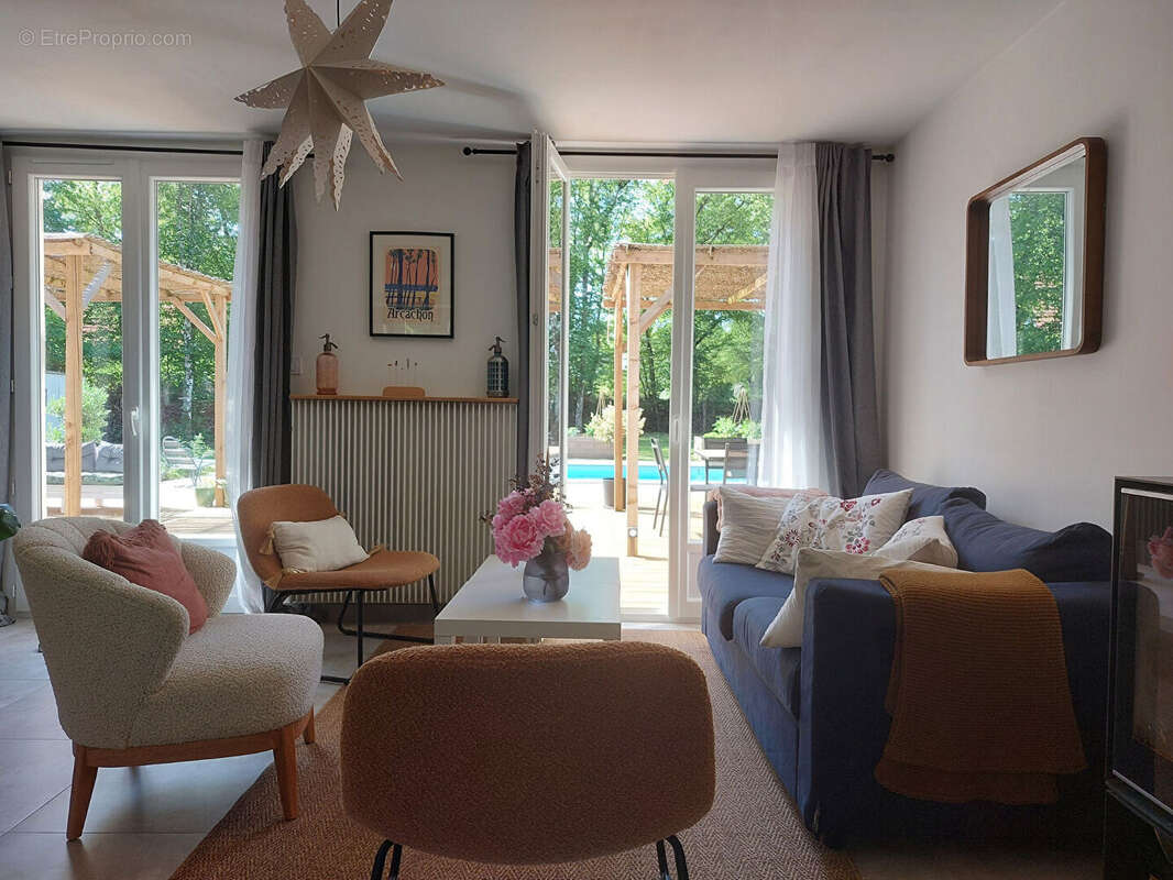 Maison à PLAIMPIED-GIVAUDINS