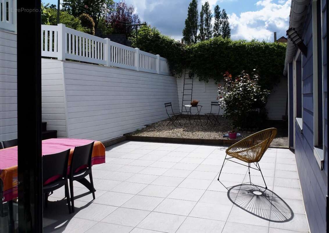 Maison à SAINT-LEONARD