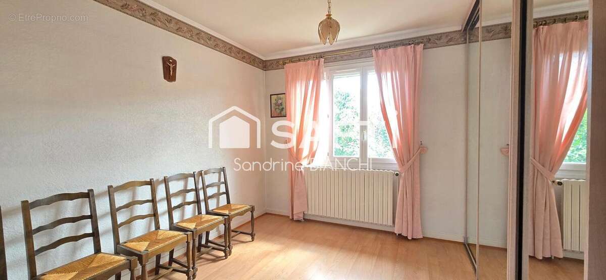 Photo 9 - Maison à SAINT-BONNET-DE-MURE