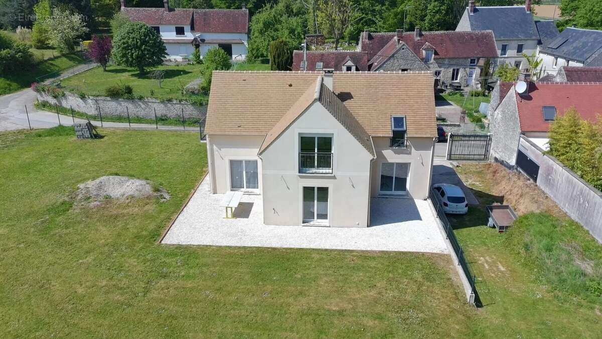 Maison à ULLY-SAINT-GEORGES