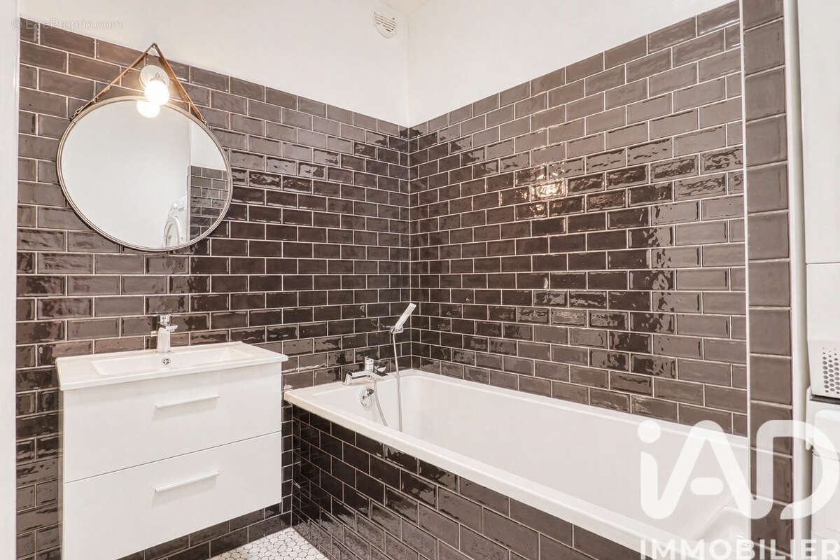 Photo 8 - Appartement à ASNIERES-SUR-OISE