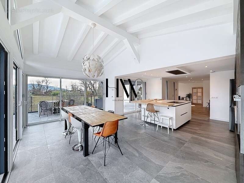 Appartement à ANTHY-SUR-LEMAN