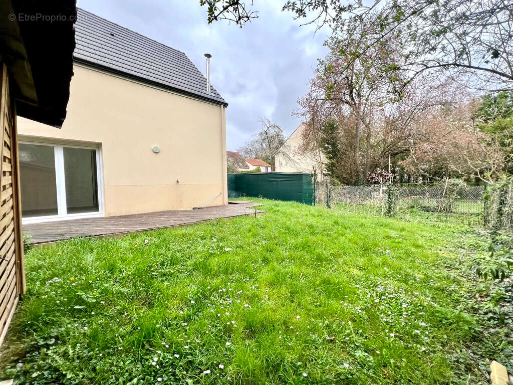 Maison à MONTIGNY-LES-CORMEILLES