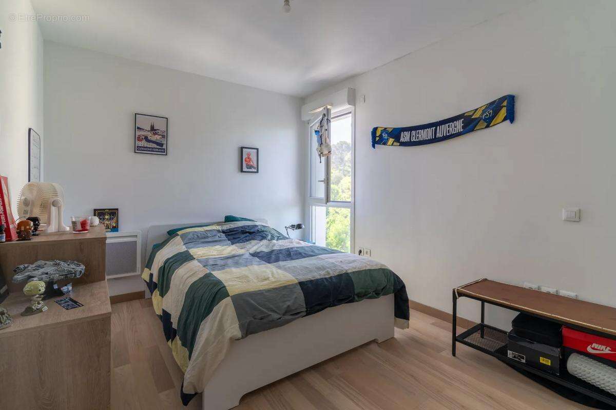 Appartement à MARSEILLE-11E
