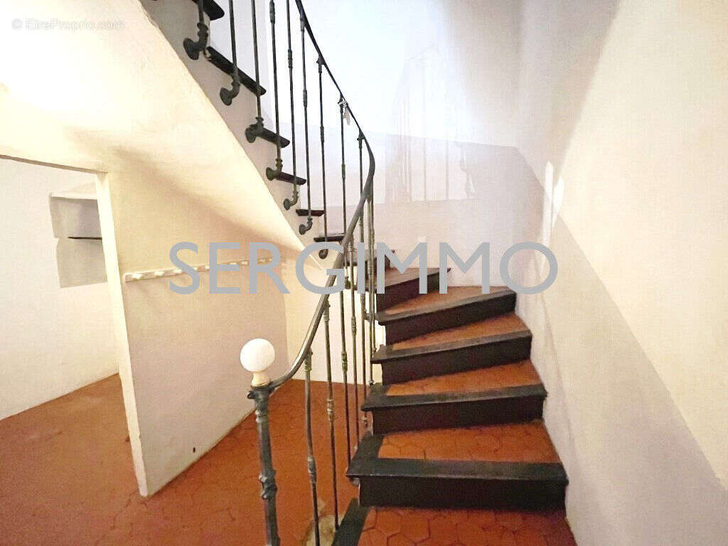 Maison à MONTAUROUX