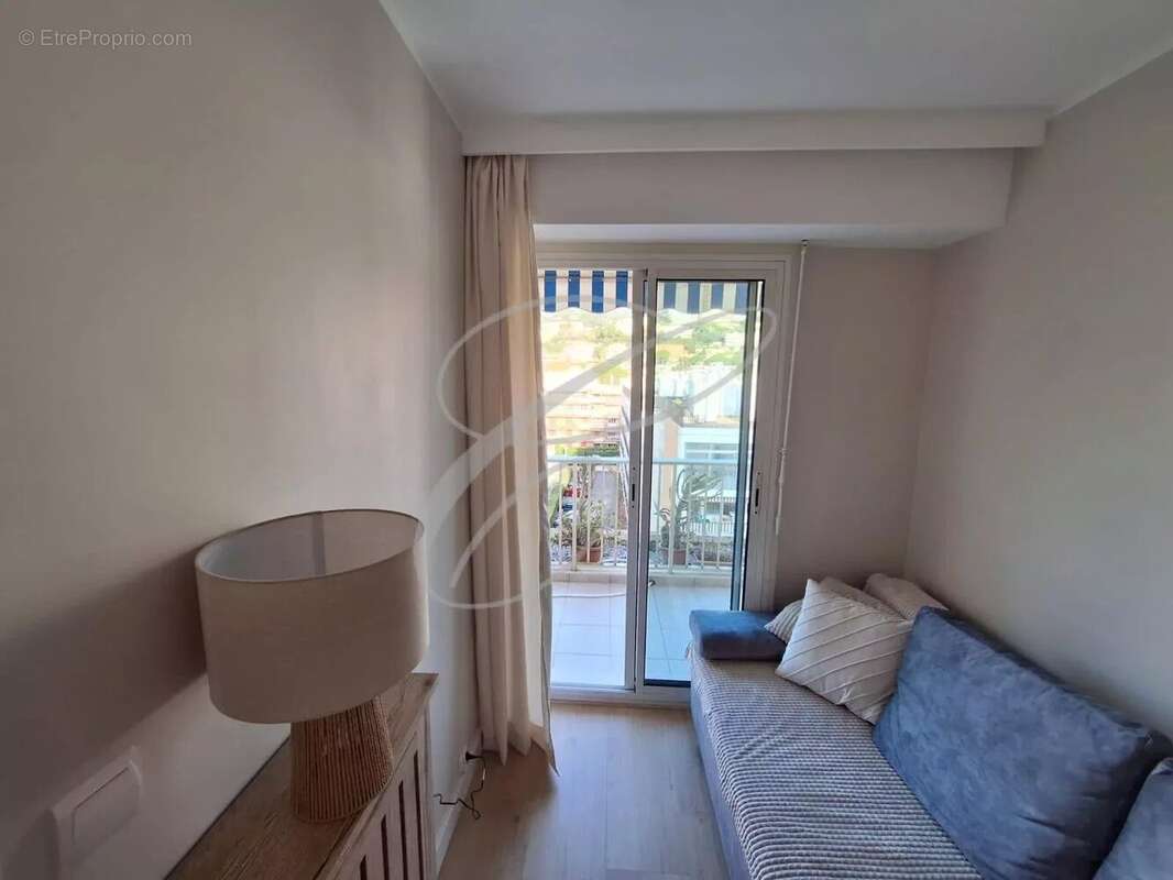 Appartement à ROQUEBRUNE-CAP-MARTIN