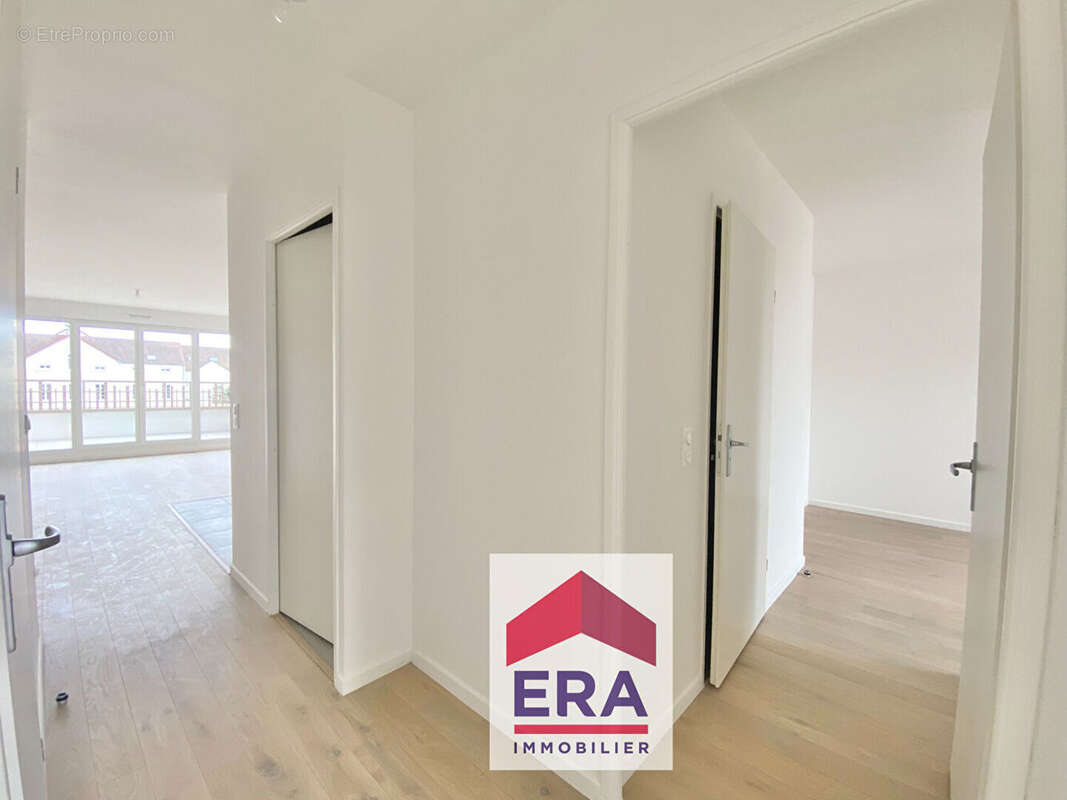 Appartement à SARTROUVILLE