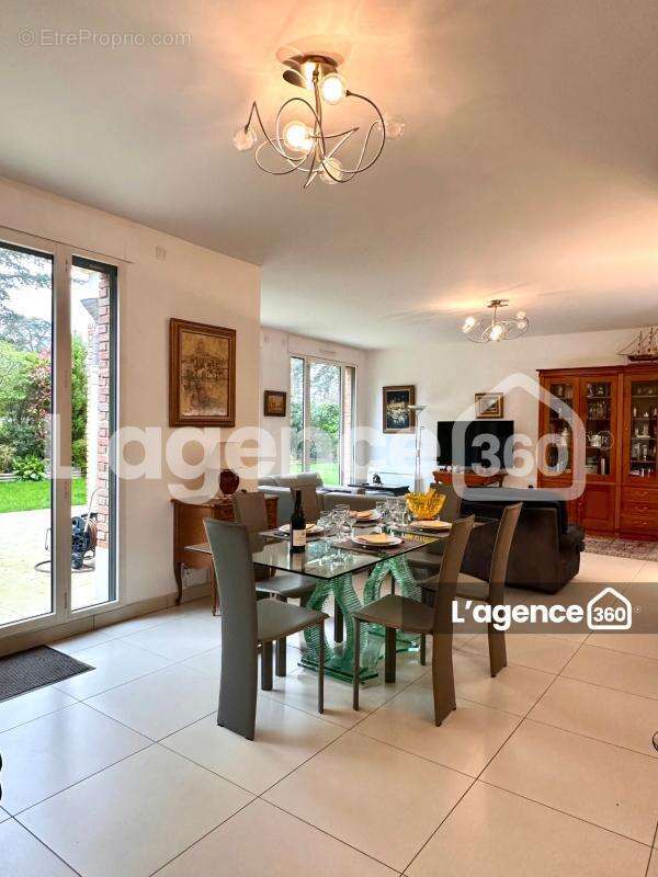 Appartement à GARCHES