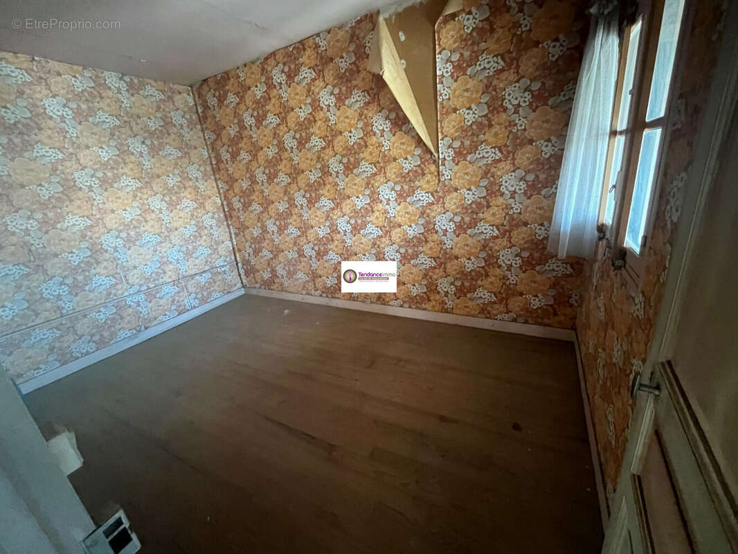 Maison à SAINTE-GAUBURGE-SAINTE-COLOMBE