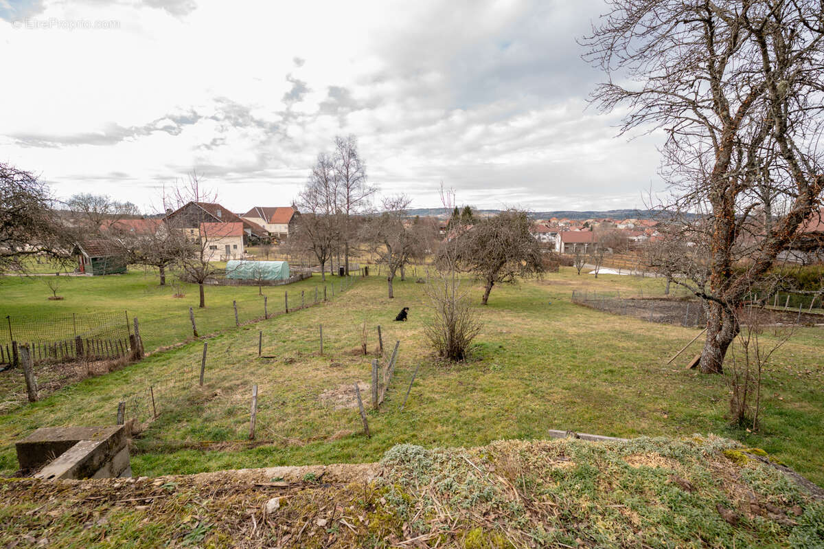 Maison à BIANS-LES-USIERS