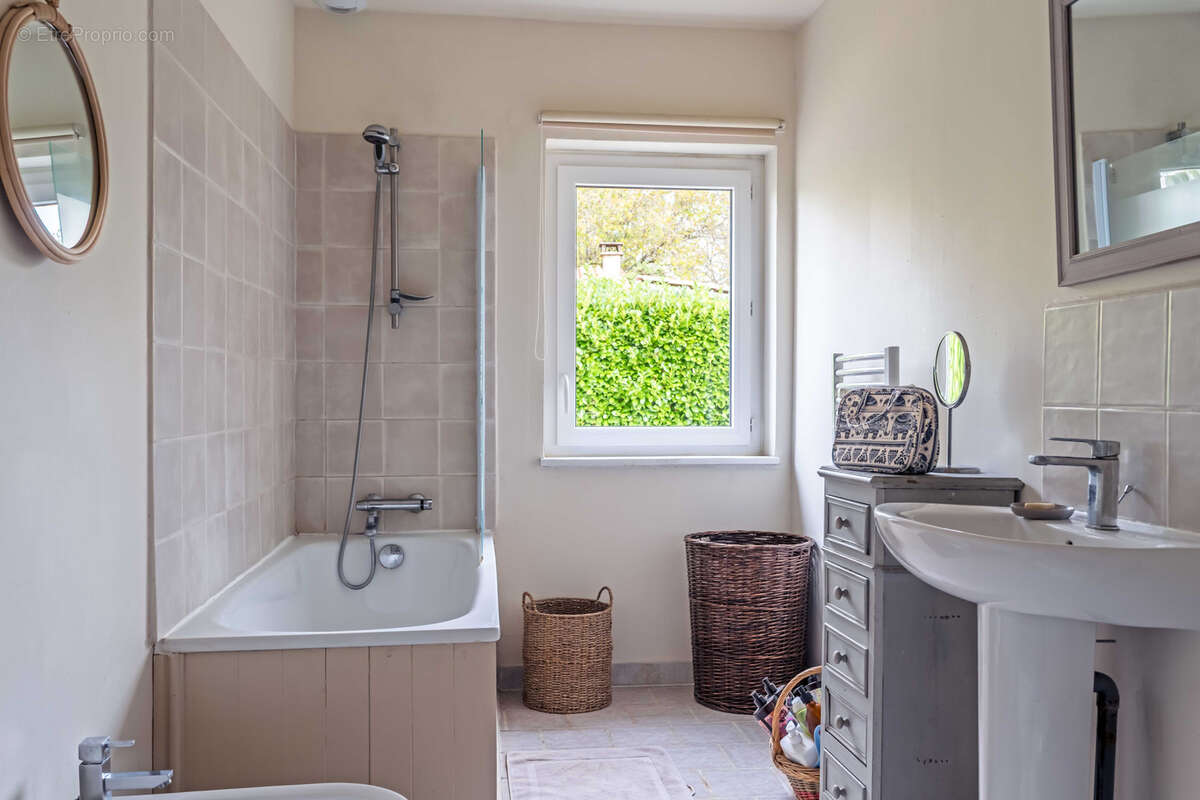 Maison à CASTILLONNES