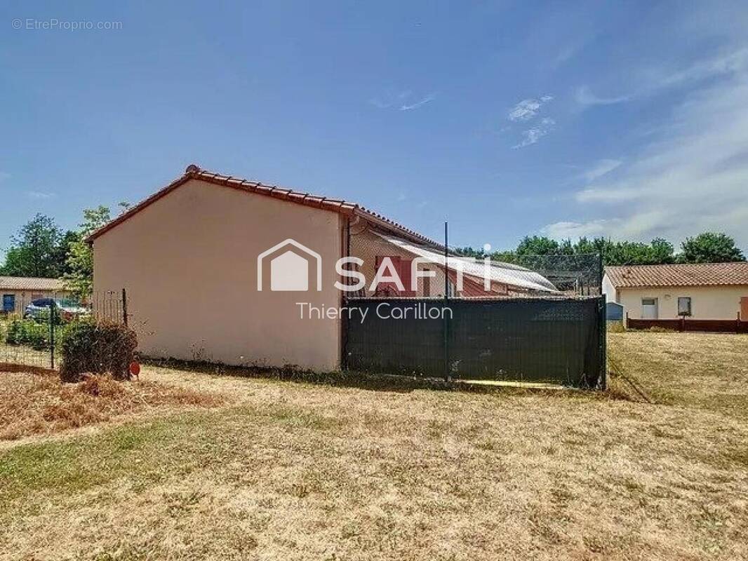 Photo 1 - Maison à SAUZE-VAUSSAIS