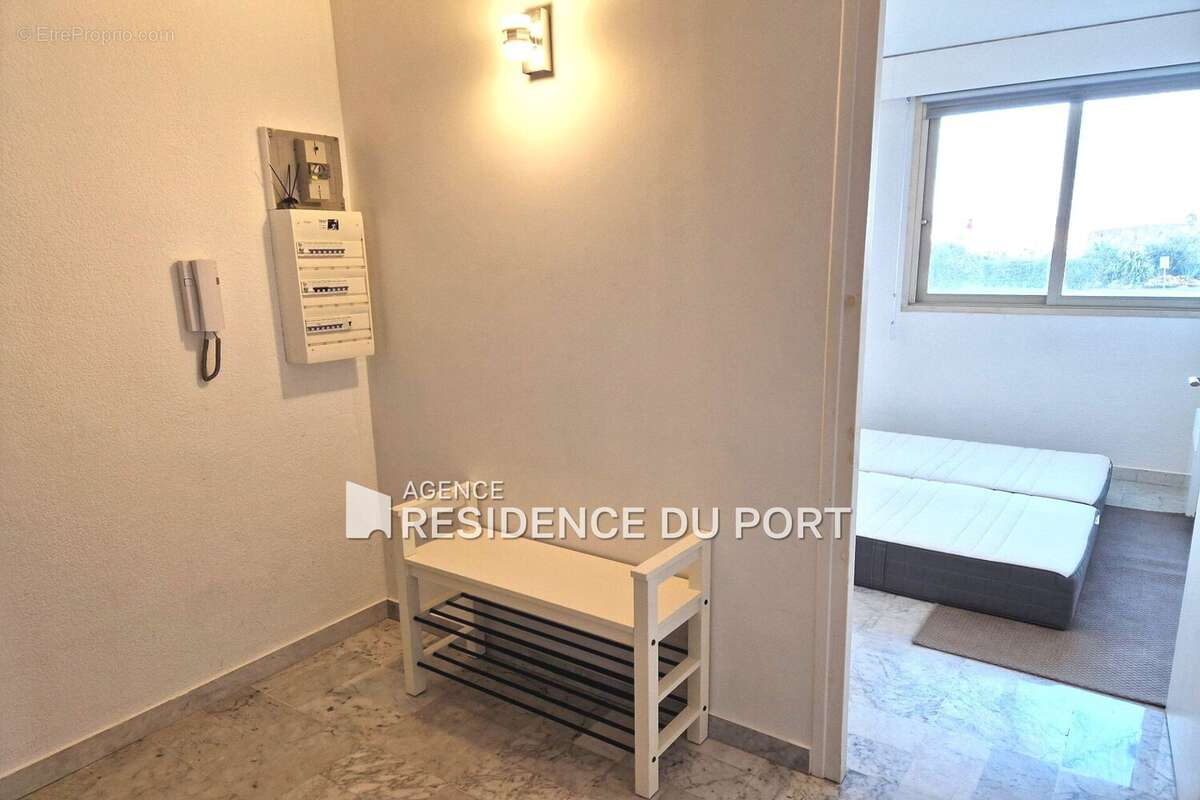 Appartement à MANDELIEU-LA-NAPOULE