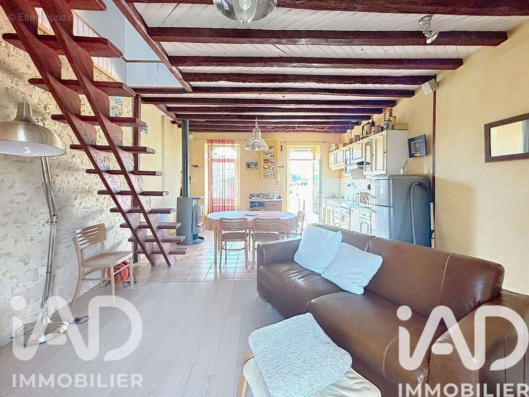 Photo 3 - Maison à LE BREIL-SUR-MERIZE
