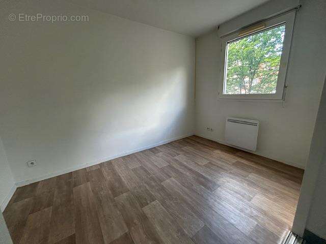   - Appartement à VILLEURBANNE