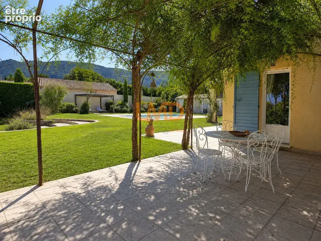 Belle propriété familiale avec piscine et vue sur le Luberon - photo 5