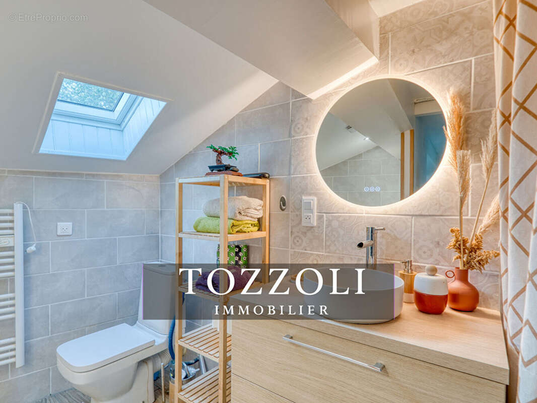 Maison à SAINT-QUENTIN-FALLAVIER