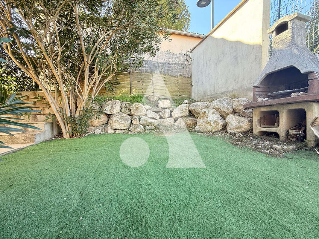 Appartement à PEYROLLES-EN-PROVENCE