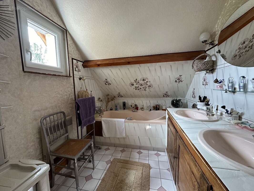 Maison à HOULBEC-COCHEREL