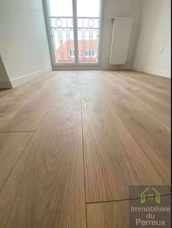 Appartement à LE PERREUX-SUR-MARNE