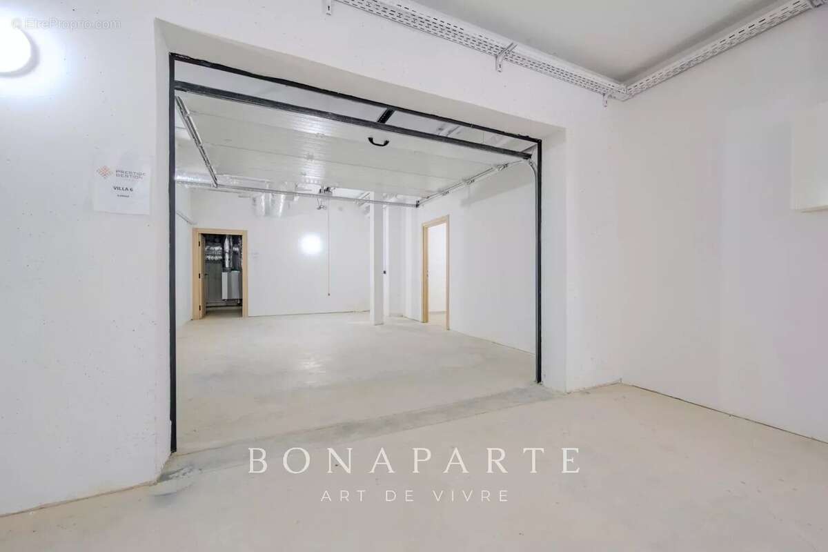 SAINT-TROPEZ GASSIN Exclusivité : Superbe villa-appartement en duplex avec vue mer exceptionnelle - photo 32