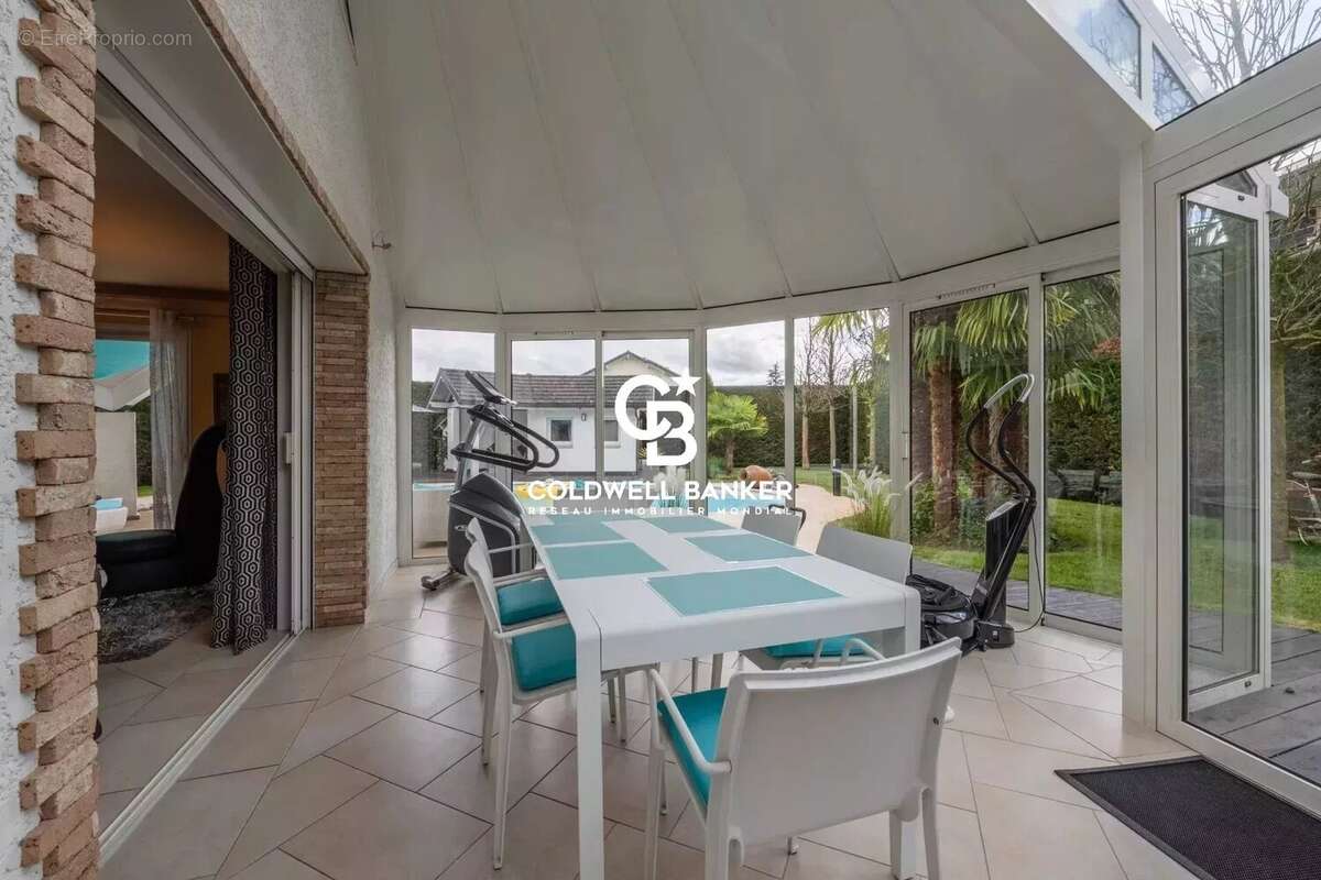 Maison à ARTHAZ-PONT-NOTRE-DAME