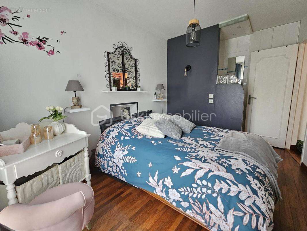 Appartement à COUBRON