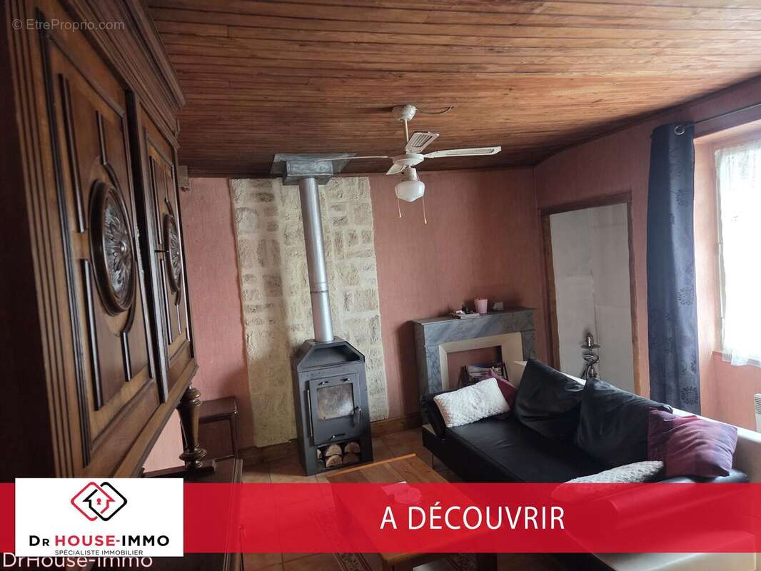 Maison à SAINT-JEAN-D&#039;ANGELY