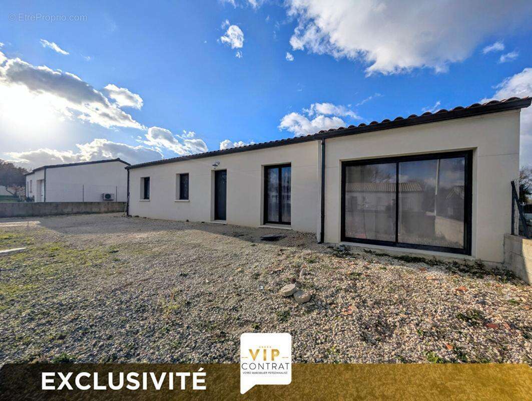 Maison à BRIZAMBOURG