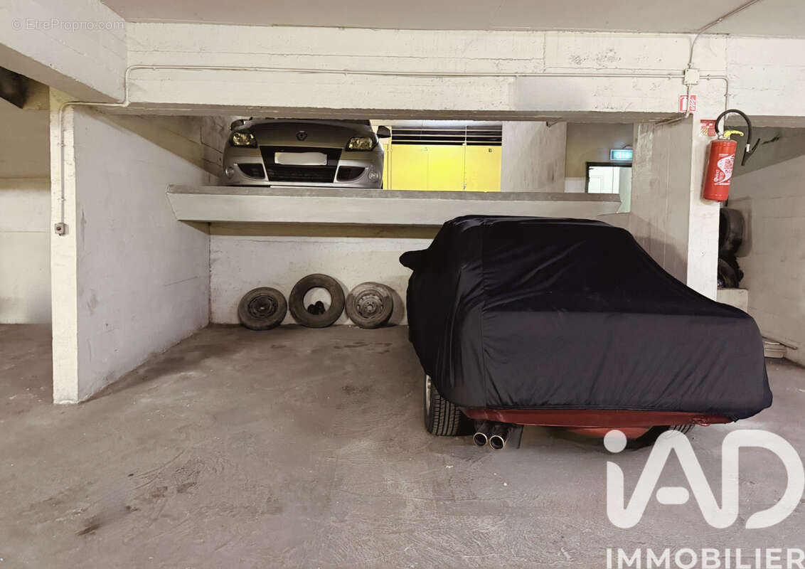 Photo 7 - Parking à PARIS-18E
