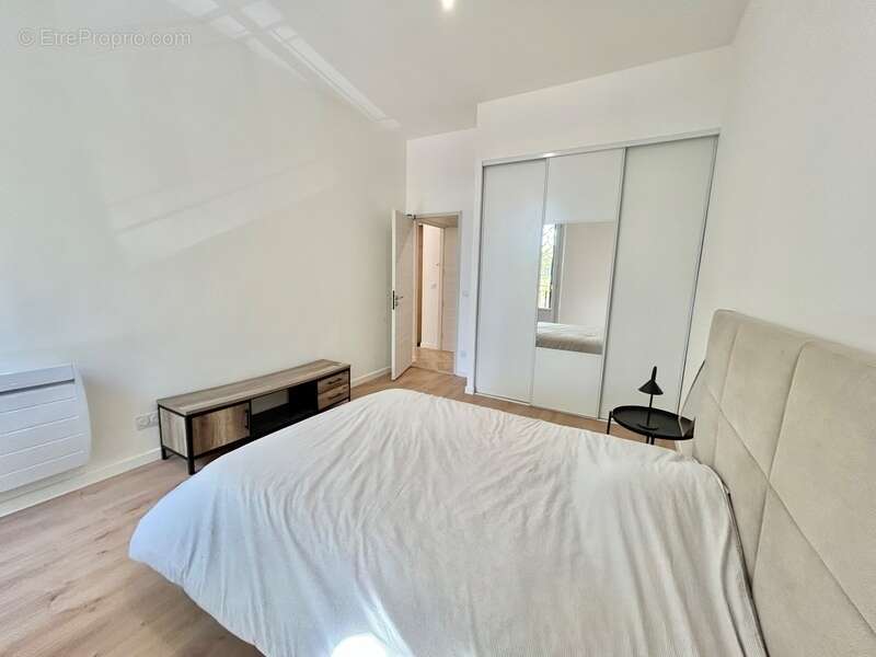 Appartement à LE MUY