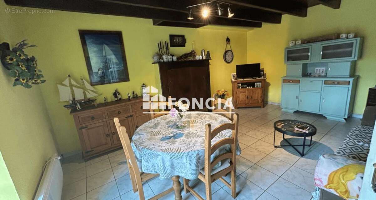 Maison à BAGUER-PICAN