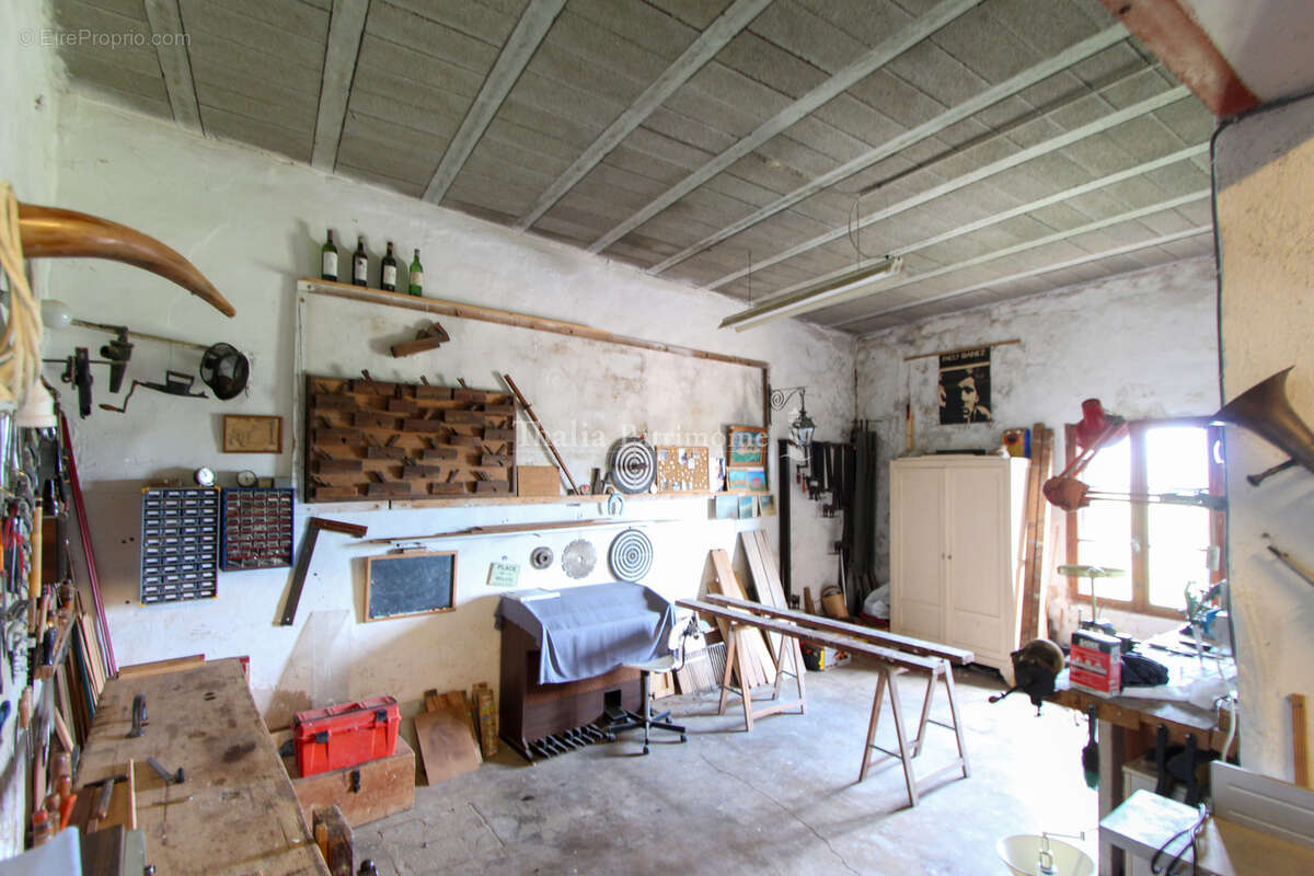 Maison à BRIGNAC