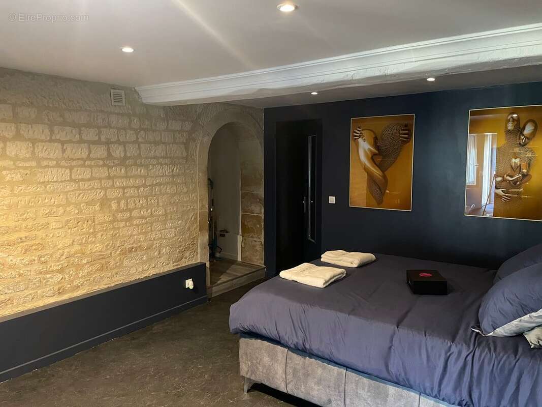 Autre à CAEN